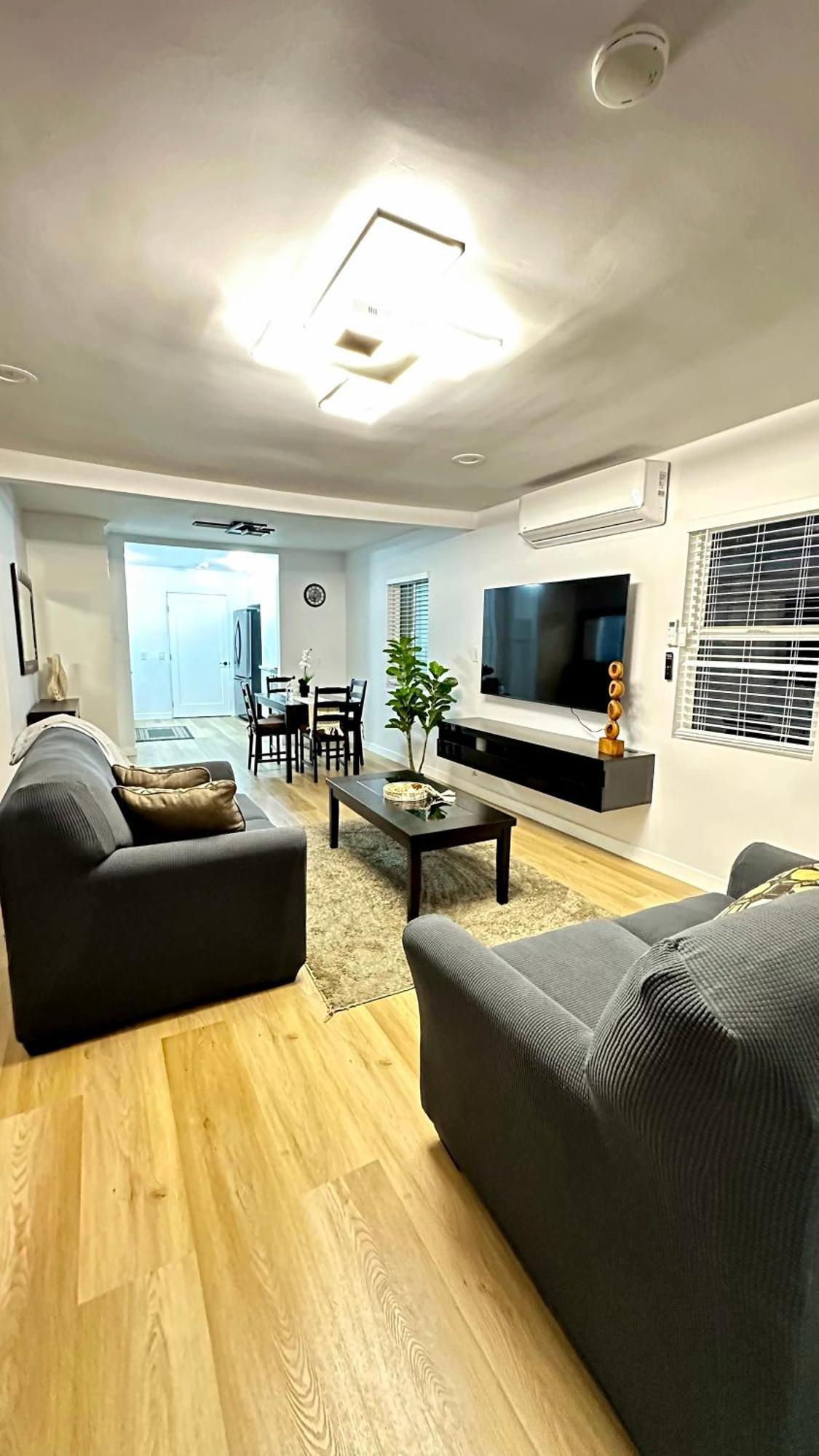 Modern 2Br Stylish & Cozy Unit Bed and Breakfast Λος Άντζελες Εξωτερικό φωτογραφία